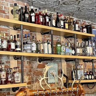 Loved the bar details