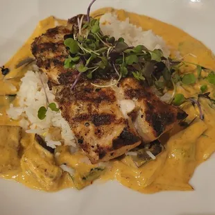Mahi with red coconut curry.