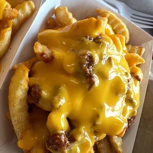Chilli cheese fries