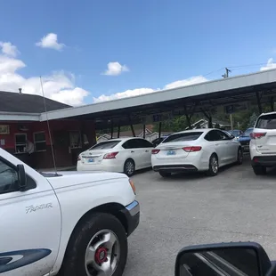 Double lines waiting for the best food around.