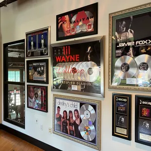 Static Major exhibit.