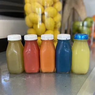 Colors, colors...best juice on the planet. Great people. Family owned. My new fave!