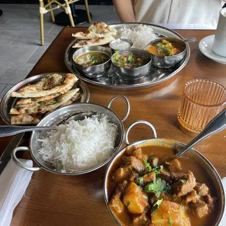 Vindaloo (INCLUDES RICE)