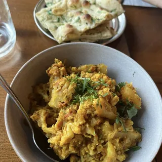 Aloo Gobi (INCLUDES RICE)