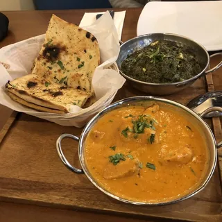 Garlic Naan (V)