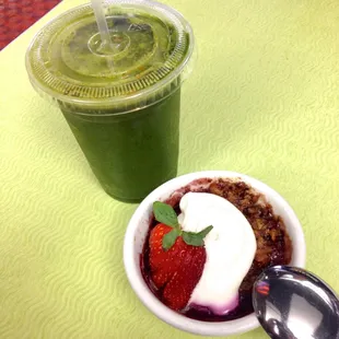 Blueberry Cobbler and Tioga Pass smoothie (kale, strawberries, spinach, banana, carrot &amp; orange juice)