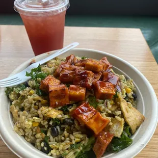 Hibiscus tea and El Jefe with tofu