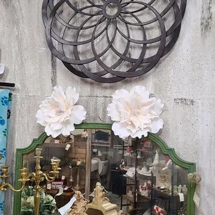 Urban decor with 2 1/2 black metal sphere