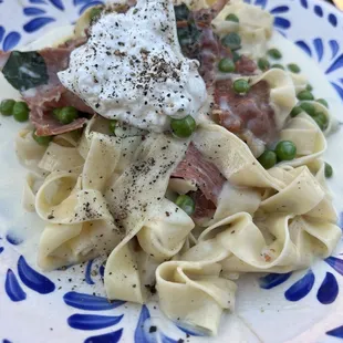 Tagliatelle, prosciutto San Daniele, Klug peas, burrata