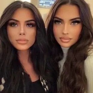 Me on the left, Hi !!! My bestie Nikole   Roppers Oak Hills