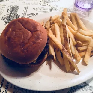 1/2 lb cheeseburger