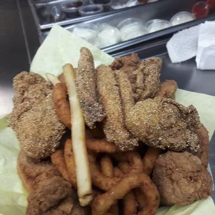 Fish chicken and oysters