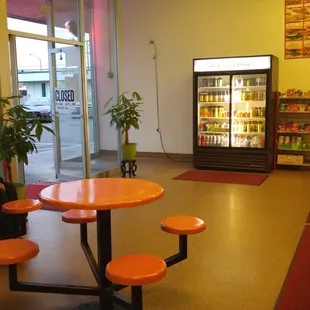 Second shop at marina