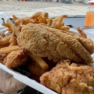 Fish, Shrimp and Chicken Platter - Fried Fish, 5 Shrimp, 3pc Chicken Tenders with 1 Reg. Side