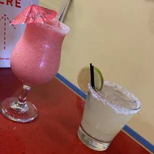Yes, they serve drinks at RL. A Cadillac Margarita and a virgin Strawberry Margarita.