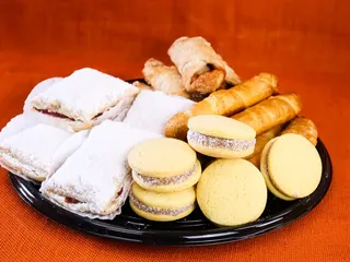 Mecatos Bakery & Café