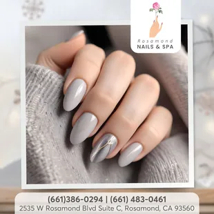 Get holiday-ready with custom nail art! Your perfect festive design is just a call away. Book now!