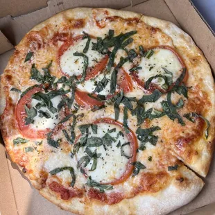 10&quot; Margherita pizza