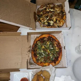 Al pastor pizza, Poblano pie and Jalapeño Poppers