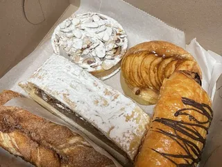 Village Baking Company & Cafe