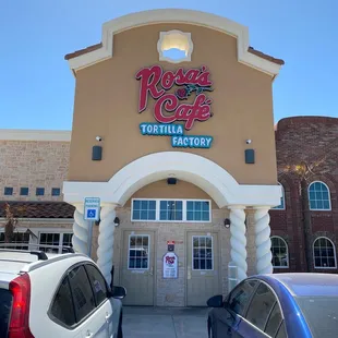 Exterior of Rosa&apos;s. It&apos;s not hard to find at all.