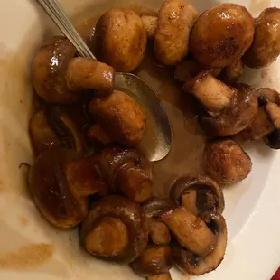 Sautéed mushrooms appetizer.