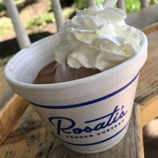 Chocolate sundae with caramel