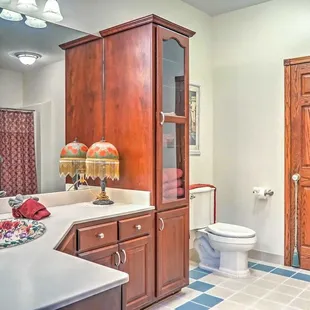 Master Suite Bathroom