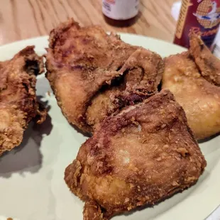 The 1/2 chicken with 2 breasts, a thigh, and a wing. It was disappointing because it looked like Vons chicken from jump.