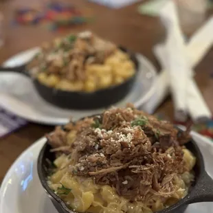 Pulled pork Mac n Cheese