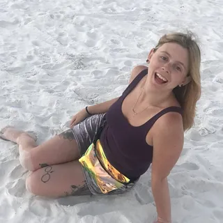 Tessa R.