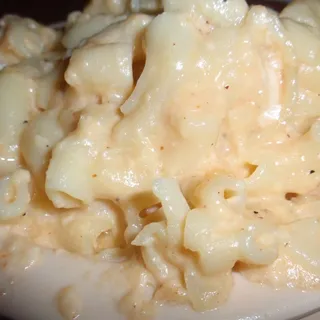 22. Mac & Cheese, Greens & Corn Bread Combo