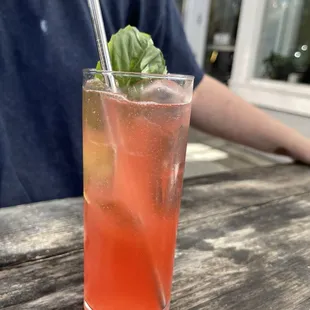 strawberry shrub mocktail