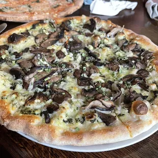 Vegan Wild Mushroom pizza