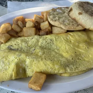 Meat lovers omelette