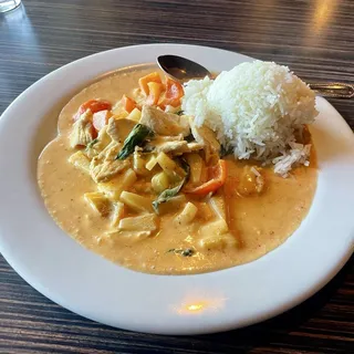 Pineapple Curry Lunch