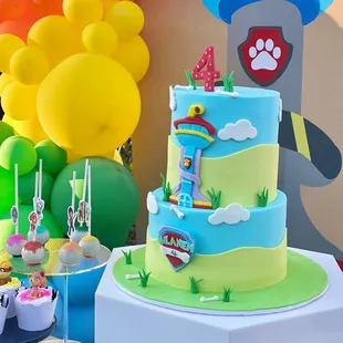 Paw Patrol fondant cake