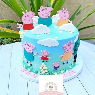 Pepa pig cake