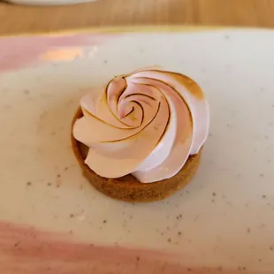 Rose tart