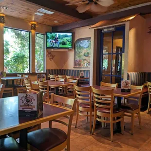 ramen and noodles, interior