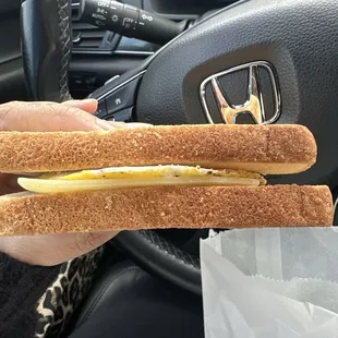 if you like cold unmelted cheese and a cold egg with a lukewarm hard to chew toast you can come here