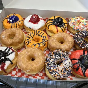 Halloween  donut for my student, they love it so much, thank u guys.