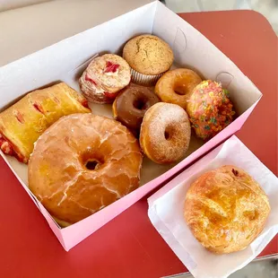 Assorted donuts @foodforfoodbabies