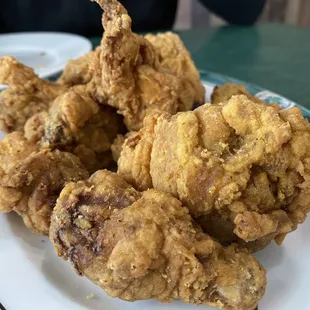 Deep Fried Chicken Wings were crispy and not oily.