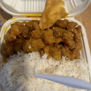 Sesame chicken no sesame seeds (lunch combo)