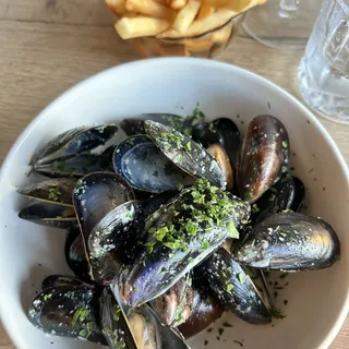 Mussels in Cream Sauce
