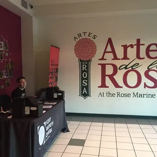 Fort Worth Opera is setting up for their bilingual family production- THE BARBER OF SEVILLE IN TEXAS