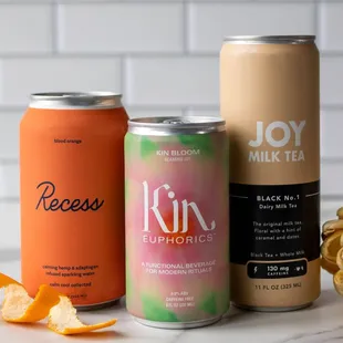 Wide selection of adaptogen drinks, teas and other soft drinks.