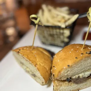 Teriyaki Marinade Skirt Steak sandwich