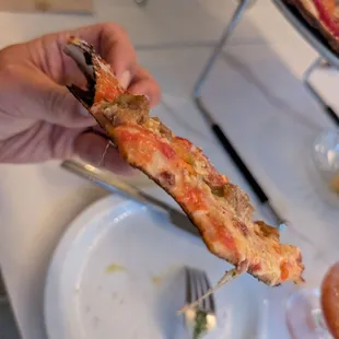 tavern night: crisp, cracker thin crust